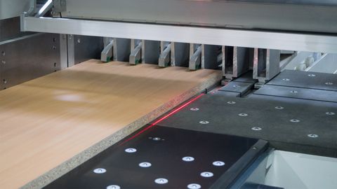 Système d'affichage assisté par laser pour l'identification de pièces sans erreur Système d'affichage assisté par laser pour l'identification de pièces sans erreur